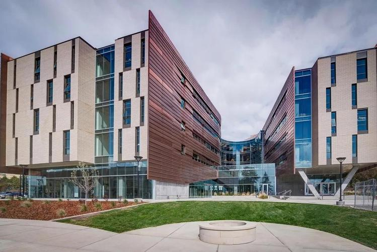 新加坡科技设计大学